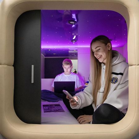 Capsule Hotel Constellation 91 Львов Экстерьер фото